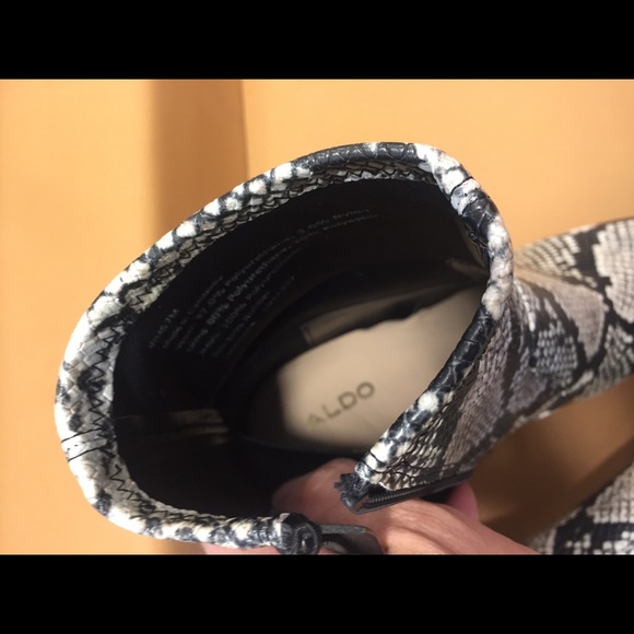 Aldo Snakeskin Booties😀🖤🖤 - Picture 2 of 6